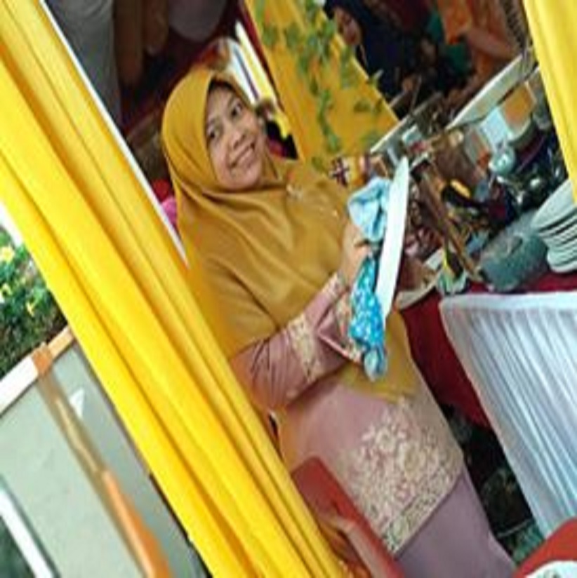 RINI APRIANTI